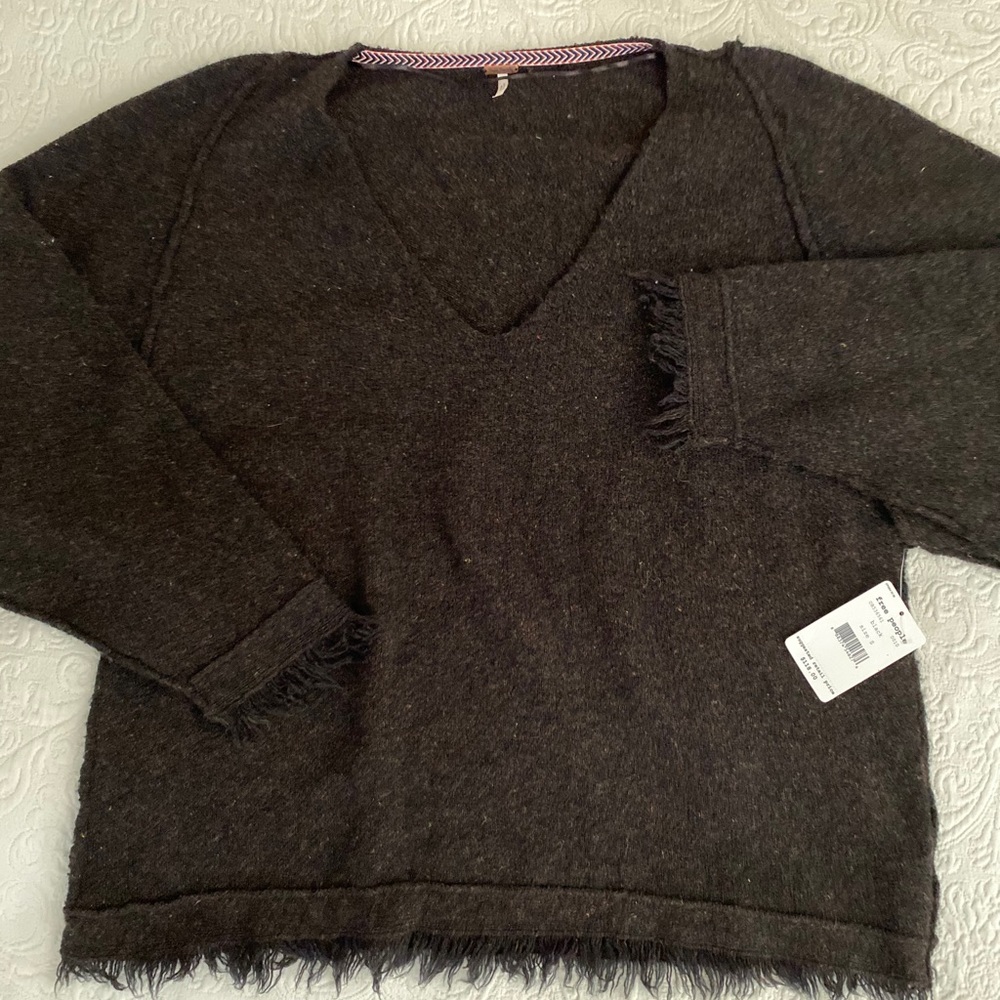Free People black v-neck sweater, size small